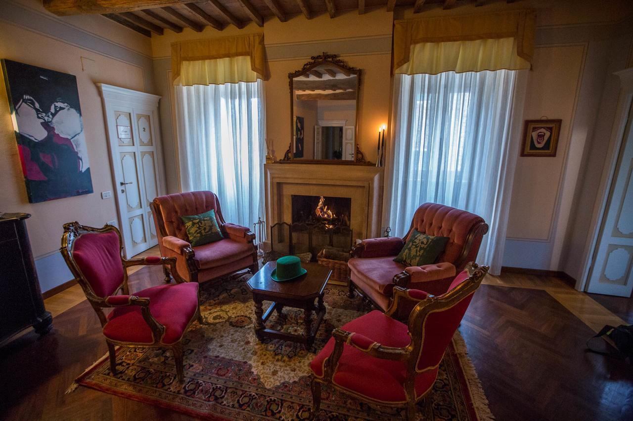 Borgo Agli Scudi Suite&Breakfast Campiglia Marittima Ngoại thất bức ảnh